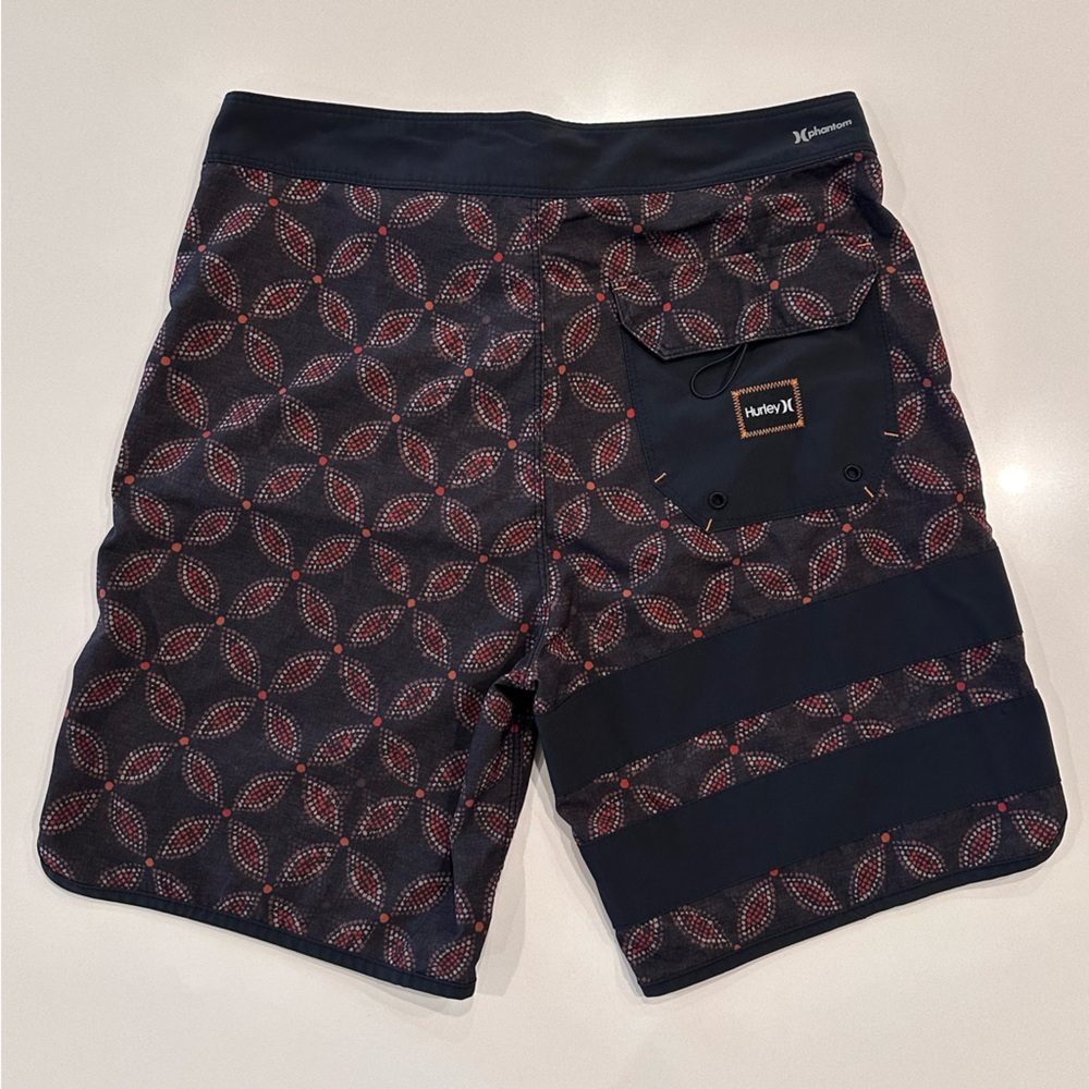 Hurley Black Geometric Swim Board Shorts Size 29 - Picture 2 of 8